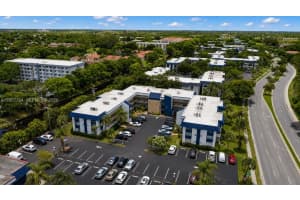 3050 Holiday Springs Blvd 305, Margate