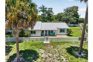 1023 7th Street, Stuart, FL 34996 - MLS#A12027809