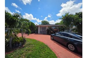 16825 NW 74th Ave, Hialeah, FL 33015, - MLS#A12027978