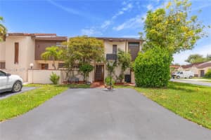 9055 SW 149th Pl, Miami, FL 33196, - MLS#A12028103
