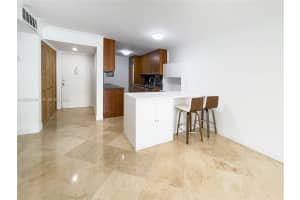 1670 Bay Road, Miami Beach, FL 33139 - MLS#A12028130