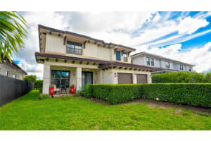 15079 SW 30th St, Miami, FL 33185, - MLS#A12028144