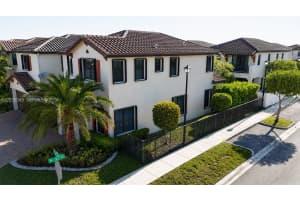 9717 W 34th Ln, Hialeah, FL 33018, - MLS#A12028345