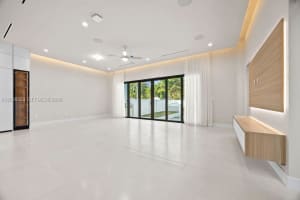 1135 NE 11th Ave, Fort Lauderdale, FL 33304, - MLS#A12028353