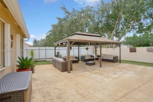 1910 SW 135th Way, Miramar, FL 33027, - MLS#A12028490