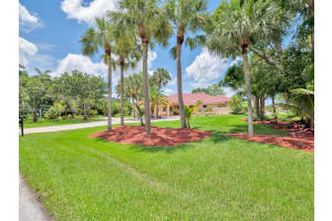 2710 Walkers Way, Weston, FL 33331, - MLS#A12028498