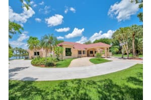 2710 Walkers Way, Weston, FL 33331, - MLS#A12028498