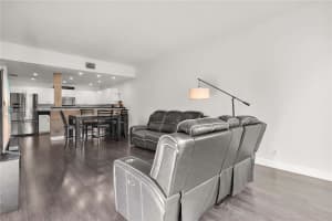 9581 SW 3rd St, Pembroke Pines, FL 33025, - MLS#A12028530