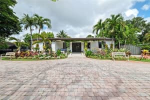 13700 N Miami Ave, Miami