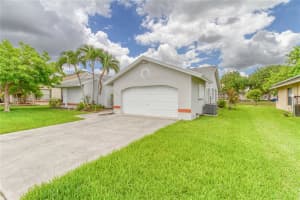 10360 NW 31st Ct, Sunrise, FL 33351, - MLS#A12028614