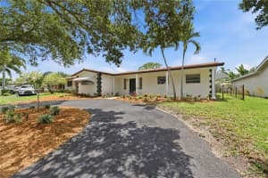 2210 52nd Avenue, Hollywood, FL 33021 - MLS#A12028659
