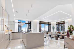 88 SW 7th St Apt 4001, Miami, FL 33130, - MLS#A12028692