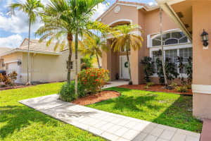 337 188th Terrace, Pembroke Pines, FL 33029 - MLS#A12028758