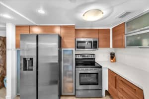 2000 Towerside Terrace APT 908, Miami, FL 33138, - MLS#A12028841