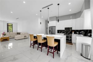 152 NW 165th St, Miami, FL 33169, - MLS#A12028858