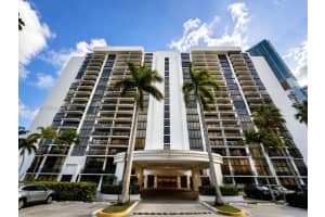 1450 Brickell Bay Dr 810, Miami 1450 Brickell Bay Dr 810, Miami