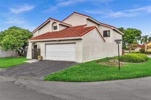 17532 NW 61st Ct N, Hialeah, FL 33015, - MLS#A12029036
