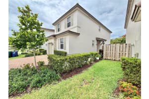 2462 NW 131st Cir, North Miami, FL 33167, - MLS#A12029043