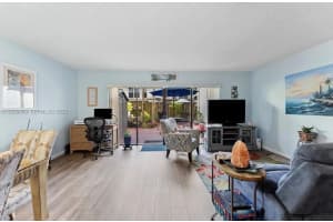 3300 Atlanta St #15B, Hollywood, FL 33021, - MLS#A12029063