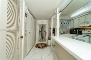 2811 N Pine Island Rd APT 102, Sunrise, FL 33322, - MLS#A12029263