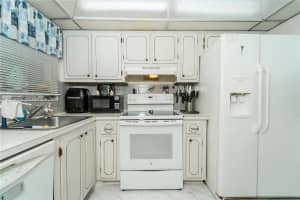 2811 N Pine Island Rd APT 102, Sunrise, FL 33322, - MLS#A12029263
