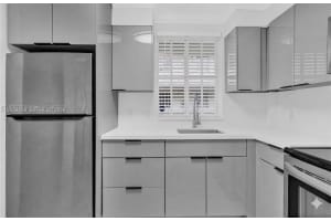 6135 NW 186th St APT 202, Hialeah, FL 33015, - MLS#A12029279