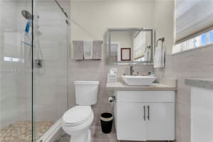 884 72nd Place, Hialeah, FL 33014 - MLS#A12029348