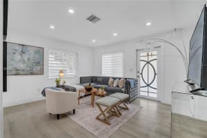 6404 Meade St, Hollywood, FL 33024, - MLS#A12029504