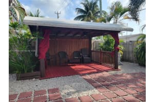 2560 NE 8th Terrace, Pompano Beach, FL 33064, - MLS#A12029508