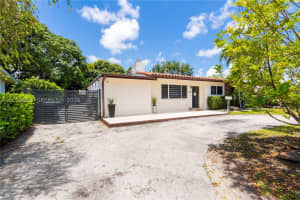 8595 SW 128th St, Miami, FL 33156, - MLS#A12029517