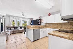 6124 40th Street, Coral Springs, FL 33067 - MLS#A12029537