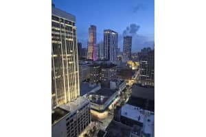 50 Biscayne Blvd 2707, Miami