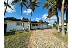 5424 Garfield St, Hollywood, FL 33021, - MLS#A12029675