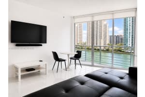 325 S Biscayne Blvd #717, Miami, FL 33131, - MLS#A12029678