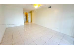 800 Parkview Dr APT 323, Hallandale Beach, FL 33009, - MLS#A12029753
