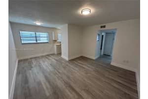 5960 W 25th Ct APT 102, Hialeah, FL 33016, - MLS#A12029833