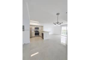 5077 NW 7th St APT 1111, Miami, FL 33126, - MLS#A12030026
