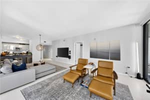 1010 Brickell Avenue, Miami, FL 33131 - MLS#A12030142