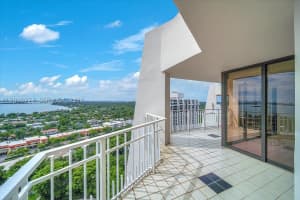 1000 Quayside Terrace, Miami, FL 33138 - MLS#A12030274