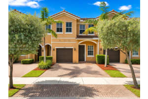 2390 SE 15th St, Homestead, FL 33035, - MLS#A12030306
