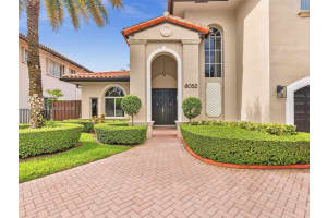 8052 NW 161st Terrace, Hialeah, FL 33016, - MLS#A12030318