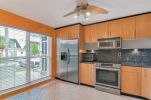 812 NE 26th Ave, Hallandale Beach, FL 33009, - MLS#A12030484