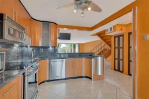 812 NE 26th Ave, Hallandale Beach, FL 33009, - MLS#A12030484