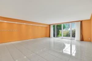 812 NE 26th Ave, Hallandale Beach, FL 33009, - MLS#A12030484