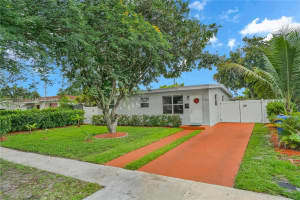 7220 Arthur Street, Hollywood, FL 33024 - MLS#A12030485
