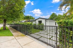 2286 SW 21st Ave, Miami, FL 33145, - MLS#A12030585