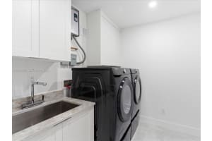 291 Shore Dr E, Miami, FL 33133, - MLS#A12030602