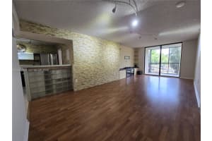 900 NE 195th St APT 215, Miami, FL 33179, - MLS#A12030722