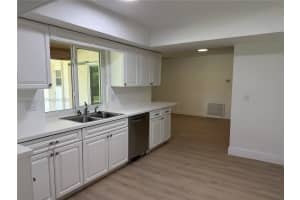 7220 NW 7th St, Plantation, FL 33317, - MLS#A12030823