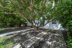 8942 Carlyle Ave, Surfside, FL 33154, - MLS#A12030845
